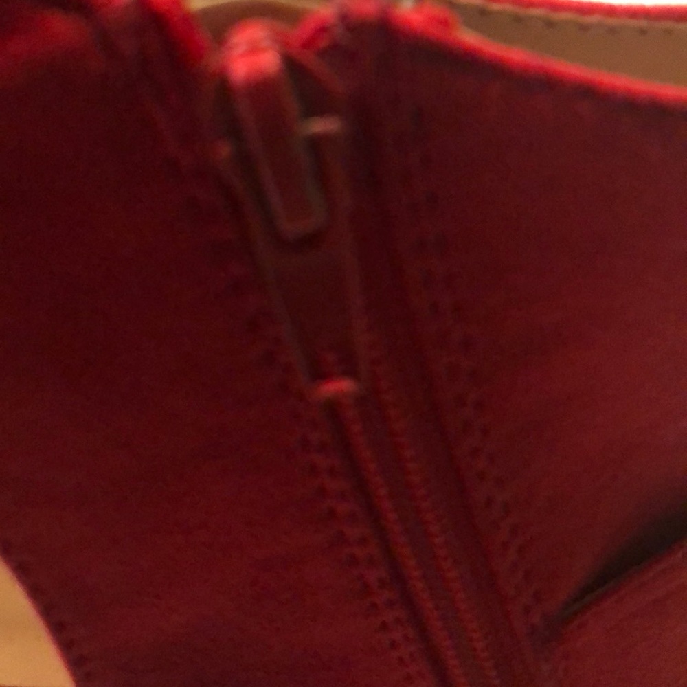 Red Heels 👠 - Picture 6 of 10